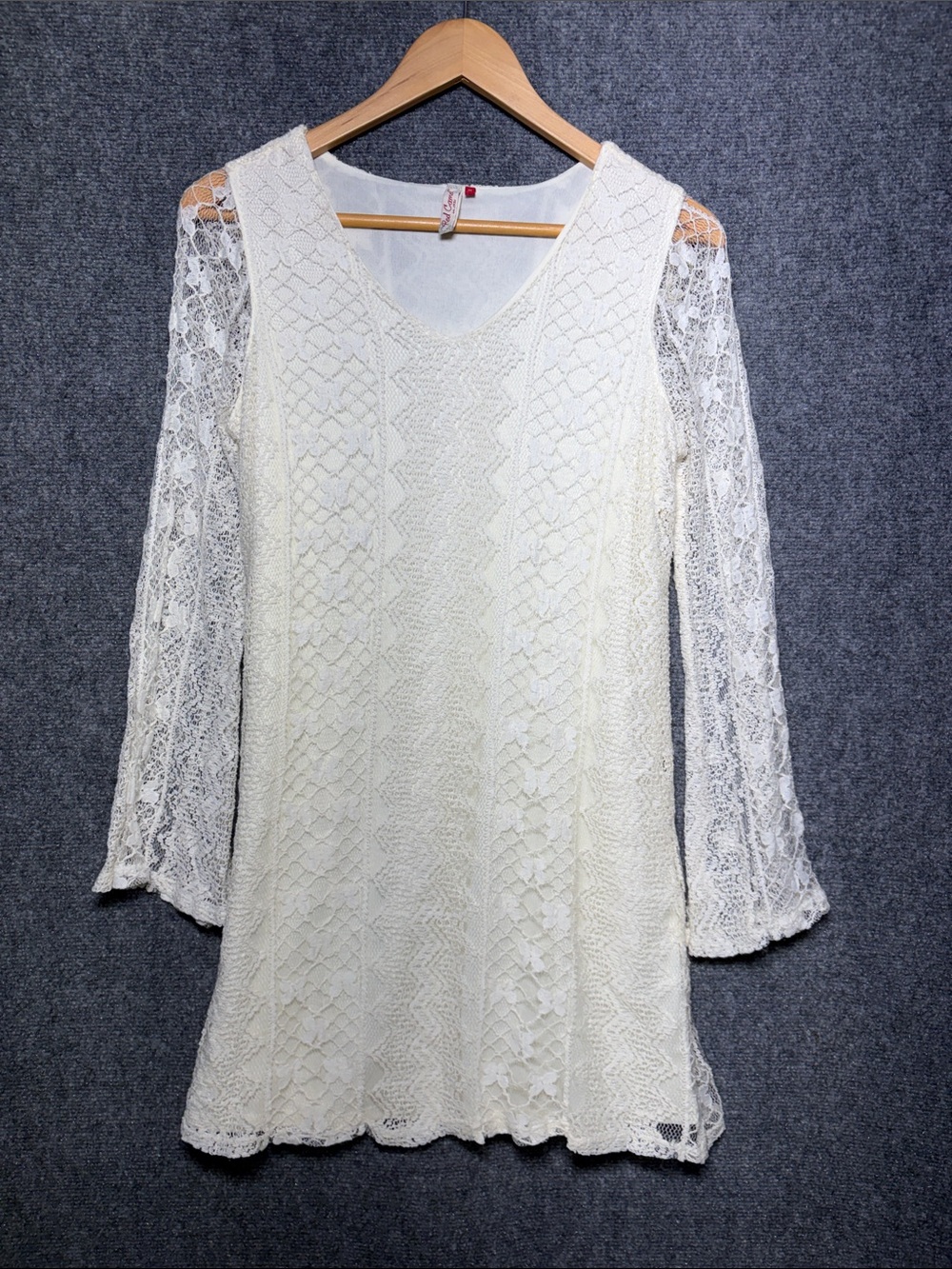 Red Camel Cream Lace Long Sleeve V-Neck Dress